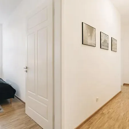 Residenz Dresden direkt an der Frauenkirche und dem Neumarkt, inklusive NETFLIX Exterior foto